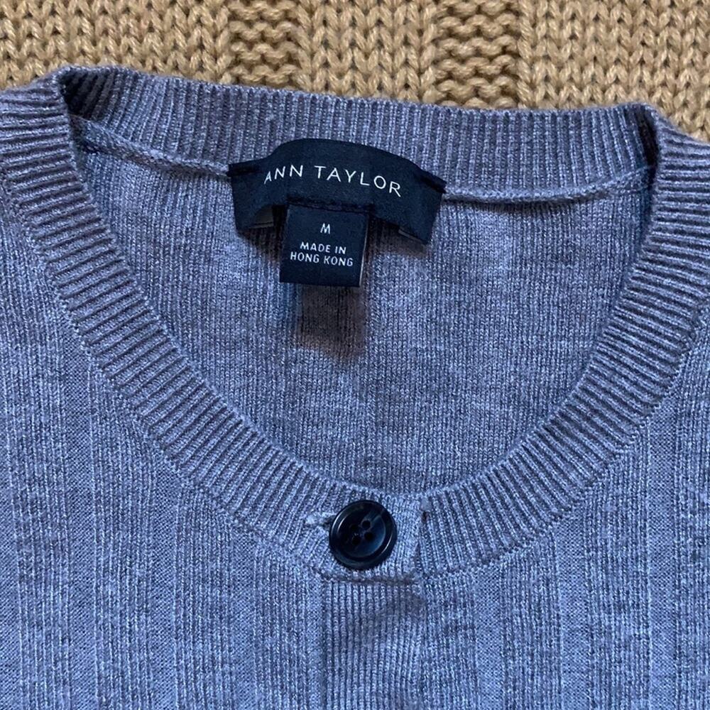 Ann‎ Taylor grey button down sweater